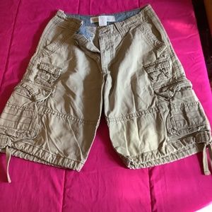Men’s Aeropostale Khaki Cargo Shorts Size 30